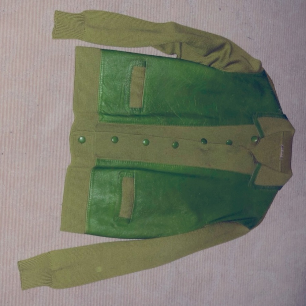 Vintage sweater for men or women